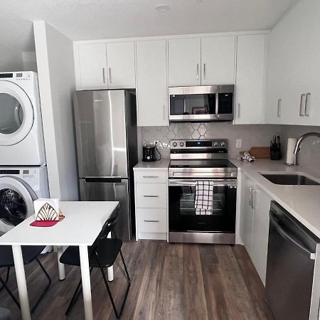 Mountain View Studio In Town Канмор Экстерьер фото